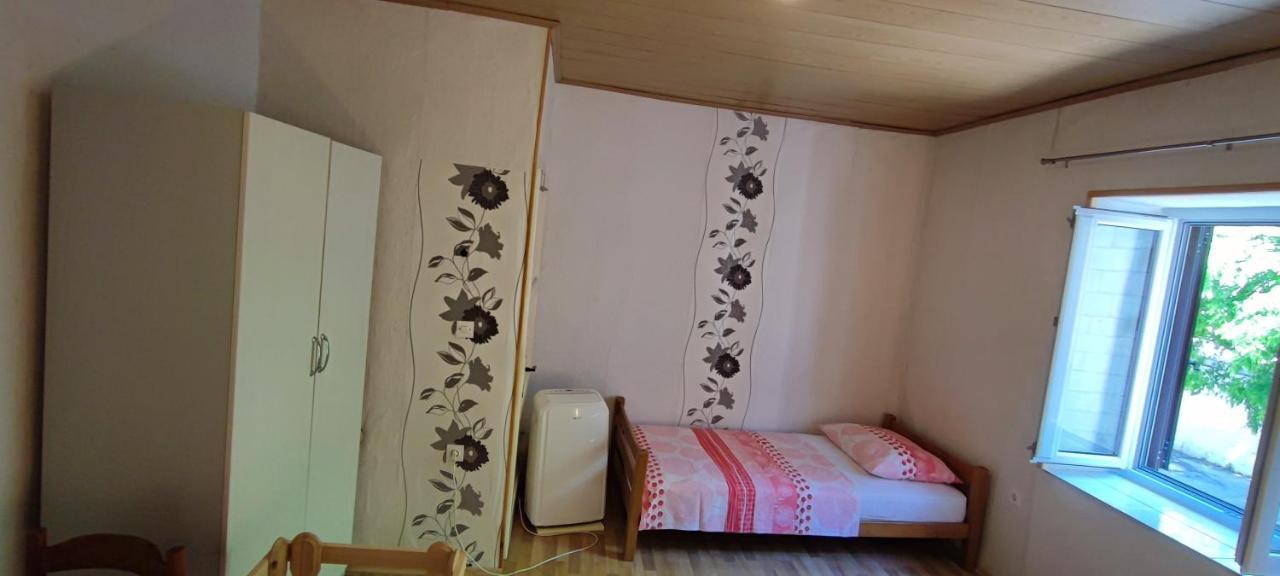 Studio Apartman Kastel Kambelovac Kaštela Zewnętrze zdjęcie