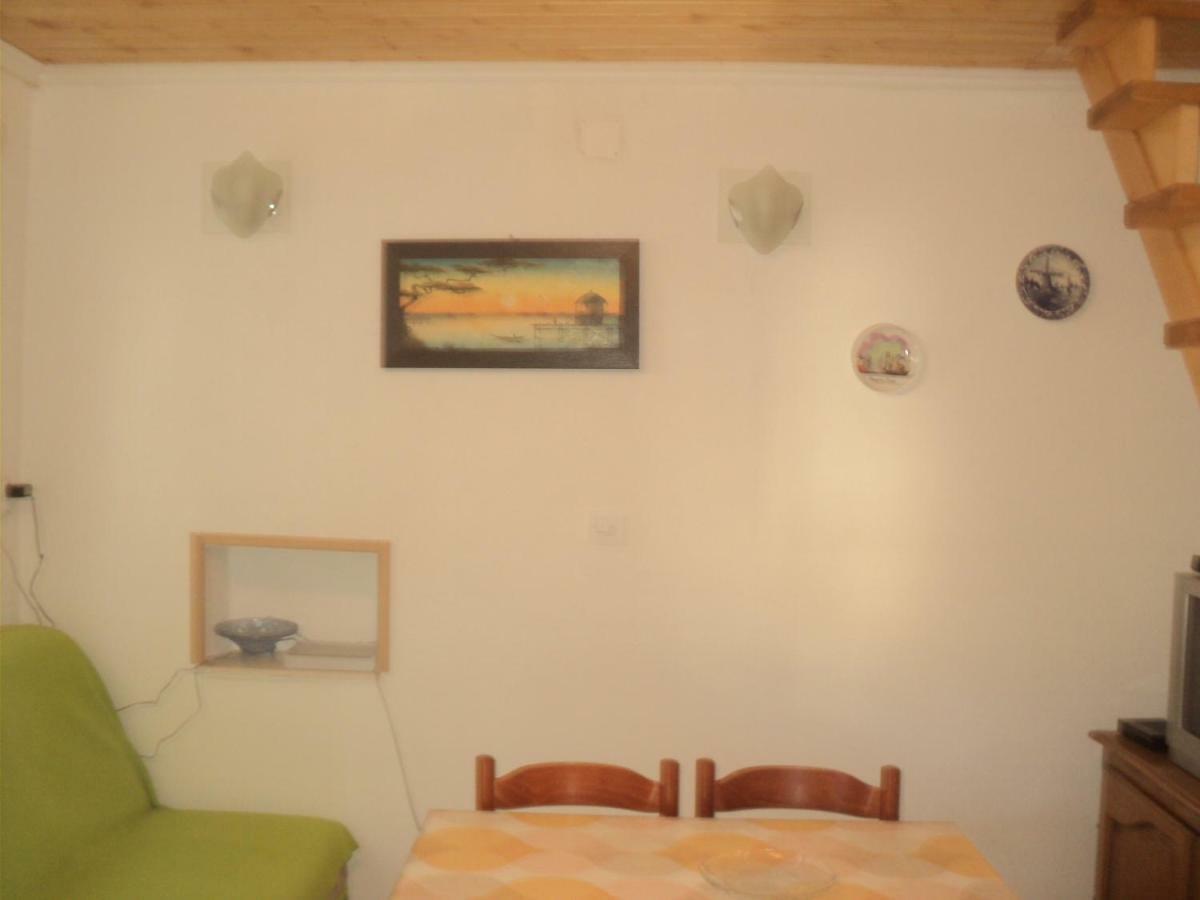 Studio Apartman Kastel Kambelovac Kaštela Zewnętrze zdjęcie